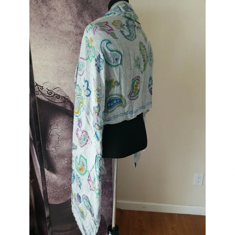 V FRAAS‎ The Scarf Company Gray Multicolor Paisley Modal Rectangle Scarf 35 x 68
